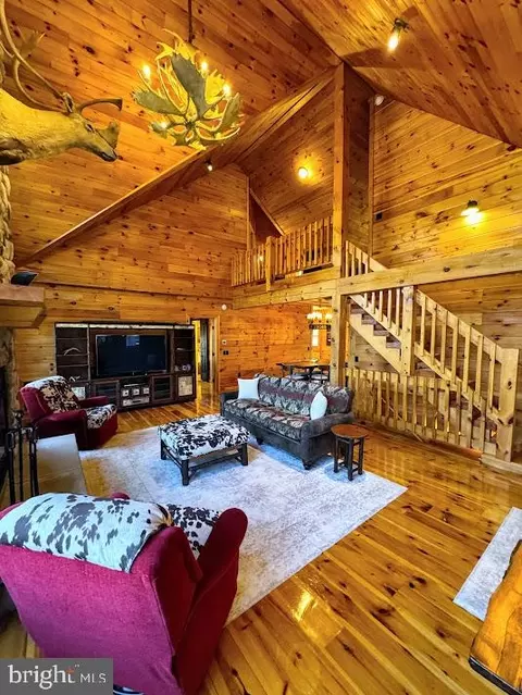 424 Tuscarora Dr W, Hazleton, PA 18202 photo 16