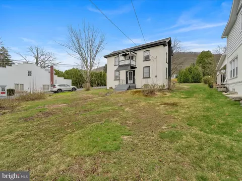 235 E Biddle St, Gordon, PA 17936 photo 5