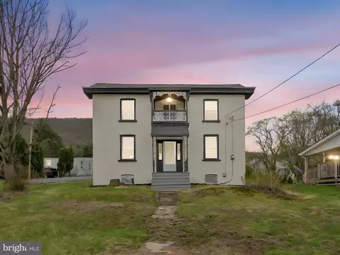 235 E Biddle St, Gordon, PA 17936 photo 2