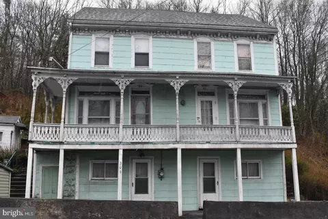 309 311 Mount Olive Blvd, Shenandoah, PA 17976