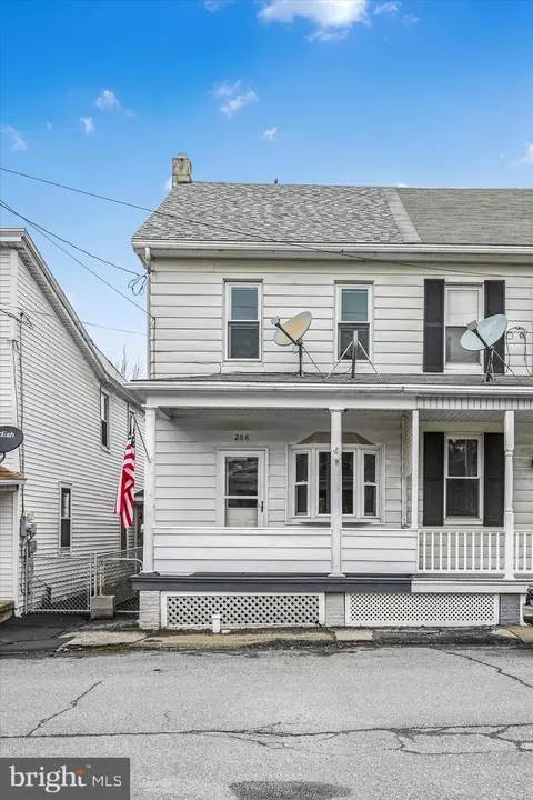 208 Green St, Brockton, PA 17925