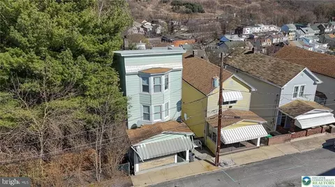 63 S Nescopec St, Tamaqua, PA 18252