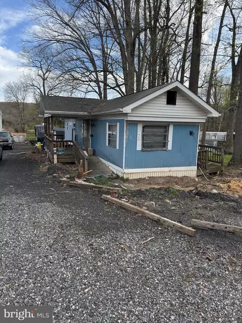174 W Wiconisco Ave W, Tower City, PA 17980
