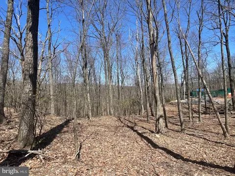 98 Snow Ridge Cir, Zion Grove, PA 17985