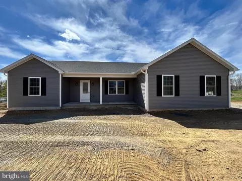 942 Summer Hl, Auburn, PA 17922