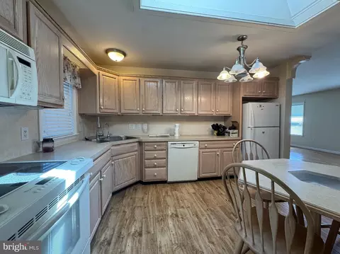 359 Towpath Ln, Pine Grove, PA 17963