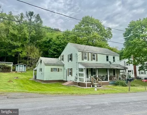 635 Valley Rd, Pottsville, PA 17901