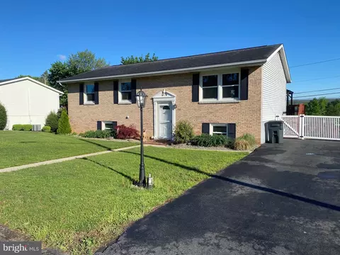 559 Maple St, Pottsville, PA 17901
