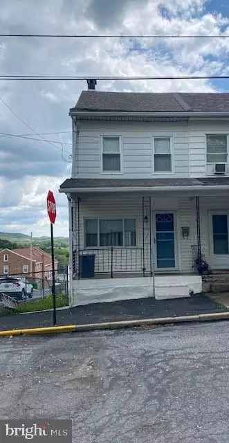 251 Chestnut St, Saint Clair, PA 17970