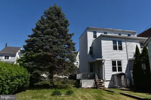 328 E Lloyd St E, Shenandoah, PA 17976