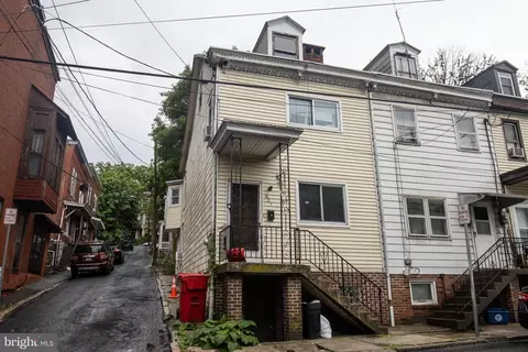 801 W Norwegian St, Pottsville, PA 17901