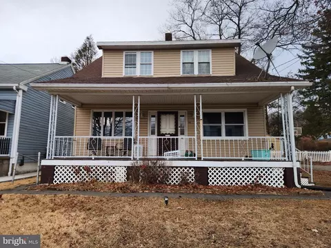751 W Pine St, Frackville, PA 17931