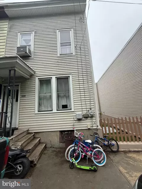829 Fairview St, Pottsville, PA 17901