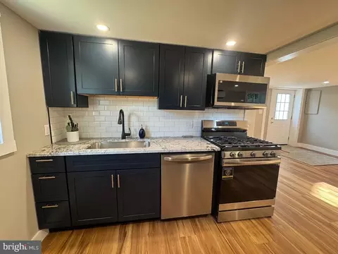 Kitchen - 10 Spruce Ave, Barnesville, PA 18214 photo 4 of 5