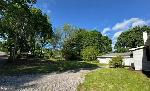 Exterior - 10 Spruce Ave, Barnesville, PA 18214 photo 1 of 2