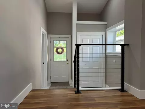 Entry Way - 10 Spruce Ave, Barnesville, PA 18214 photo 3 of 10