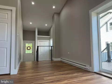 Entry Way - 10 Spruce Ave, Barnesville, PA 18214 photo 4 of 10