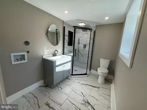 Bath - 10 Spruce Ave, Barnesville, PA 18214 photo 8 of 9