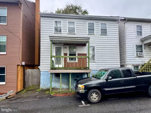227 Middle St, Minersville, PA 17954