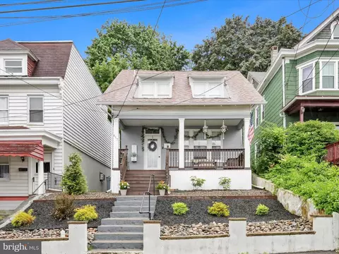 617 Schuylkill Ave, Pottsville, PA 17901