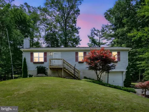 95 Comanche Dr, Auburn, PA 17922