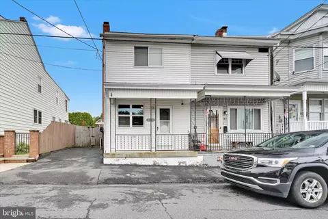 149 N Railroad Ave, Frackville, PA 17931