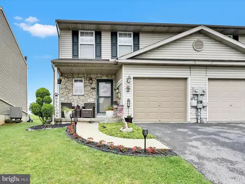 2 Marsha Dr, Cressona, PA 17929