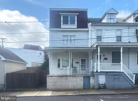 205 S 4th St, Minersville, PA 17954