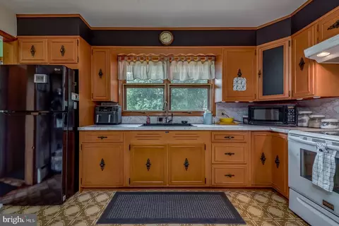18 E Pine St, Sheppton, PA 18248 photo 12
