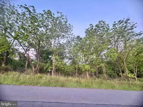 1462 W Wynonah Dr, Auburn, PA 17922