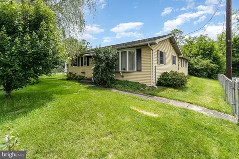 26 Main St, Gilberton, PA 17934