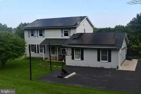 711 Stallion Dr, Auburn, PA 17922