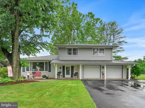 335 Ridge Rd, Orwigsburg, PA 17961