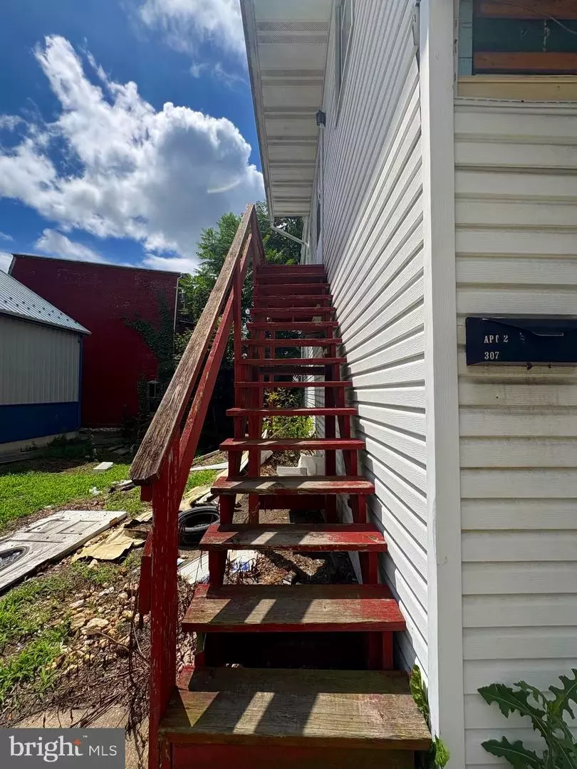 Exterior - 307 Laurel Blvd, Pottsville, PA 17901 photo 2 of 2