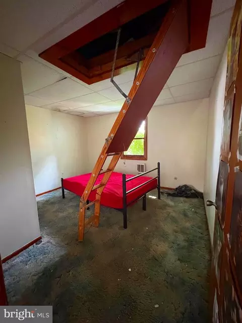 Bedroom - 307 Laurel Blvd, Pottsville, PA 17901 photo 1 of 2