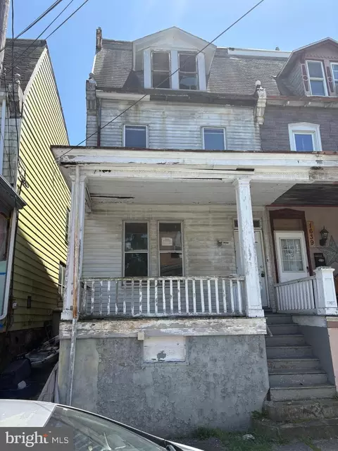 1637 W Norwegian St, Pottsville, PA 17901