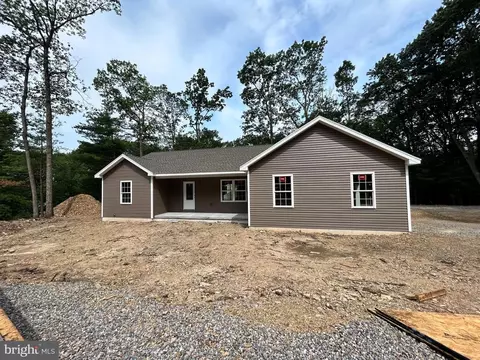 2591 Wagon Wheel Dr, Auburn, PA 17922