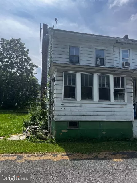 412 6th St, Port Carbon, PA 17965