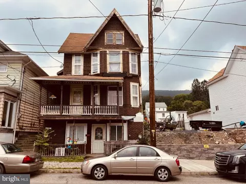111 E 113 E Grand Ave, Tower City, PA 17980