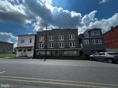 16 N Lehigh Ave, Frackville, PA 17931