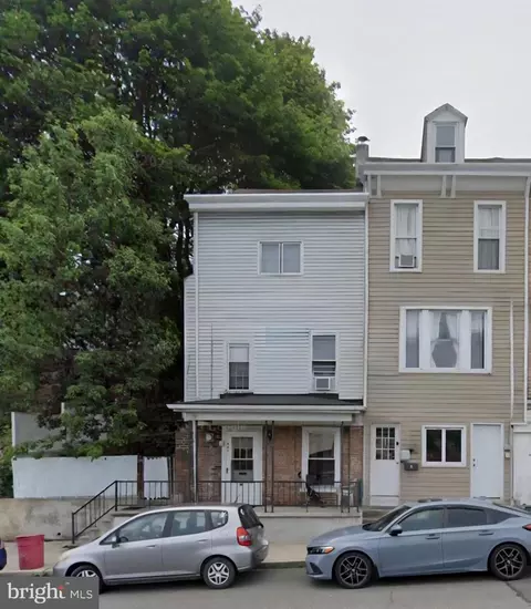 621 Laurel Blvd, Pottsville, PA 17901