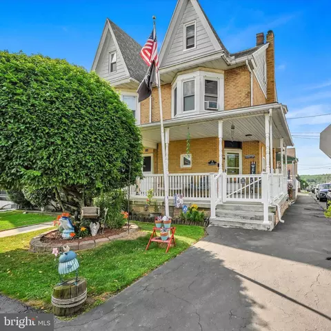 336 W Spring St, Frackville, PA 17931