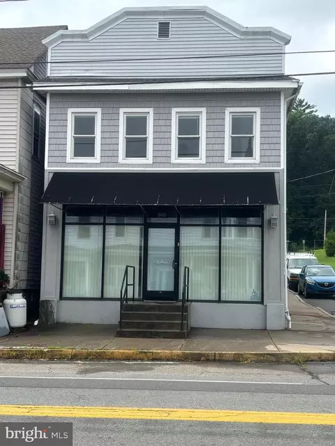 645 E Grand Ave, Tower City, PA 17980