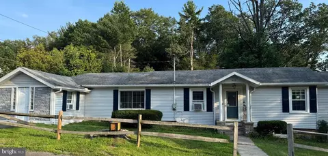 400 W Willow Rd, Orwigsburg, PA 17961