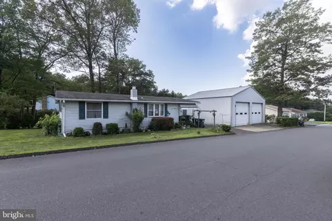 300 S Green St, Frackville, PA 17931