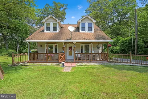 81 Hill Rd, Pottsville, PA 17901