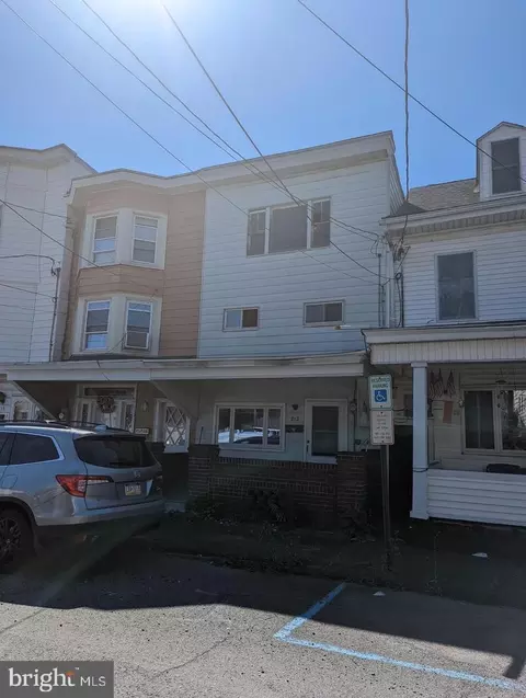 212 E Lloyd St, Shenandoah, PA 17976