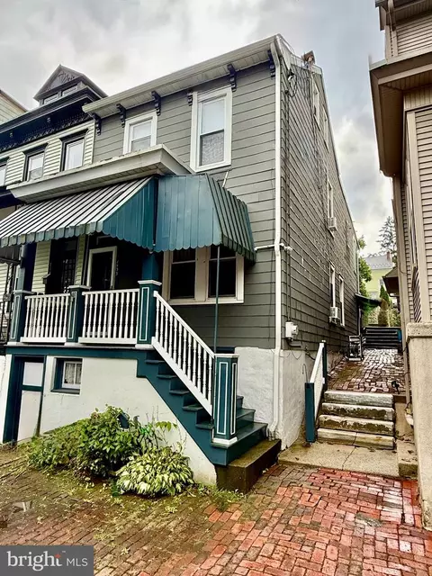 1533 W Market St, Pottsville, PA 17901