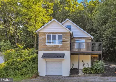 339 Chestnut St, Pottsville, PA 17901