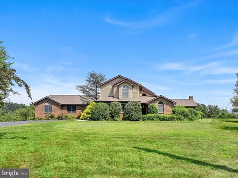 672 Schuylkill Mountain Rd, Schuylkill Haven, PA 17972